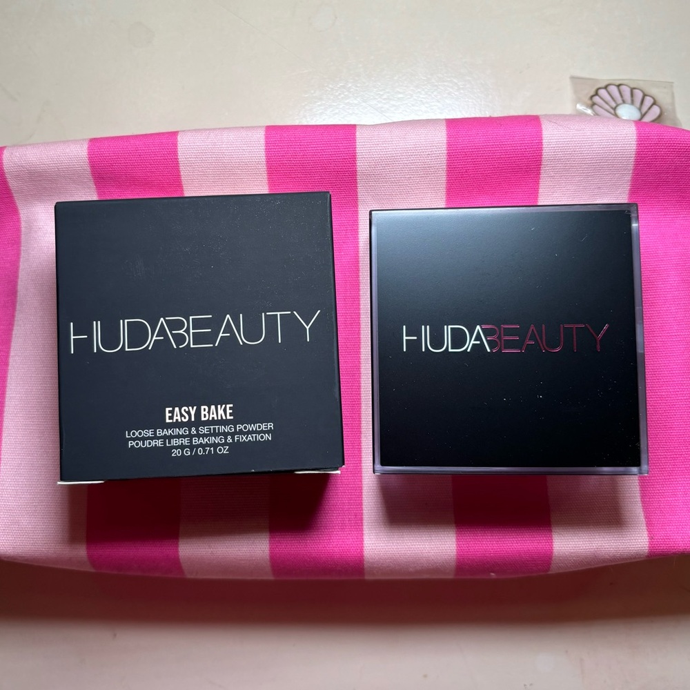 Huda Beauty Easy Bake Loose Baking & Setting Powder